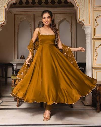 gown